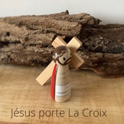 34 Jésus porte la Croix